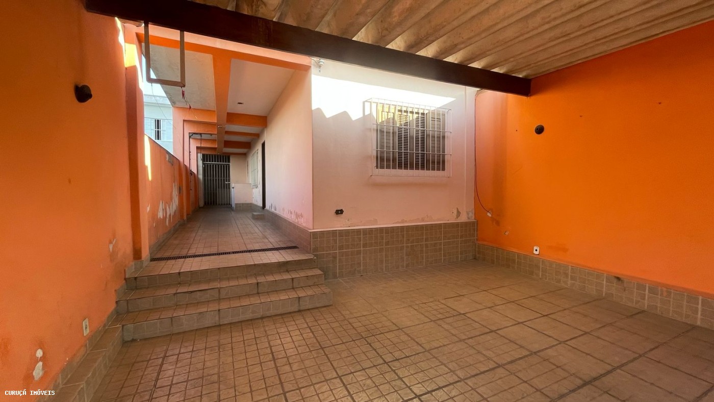 Sobrado à venda com 4 quartos, 180m² - Foto 2