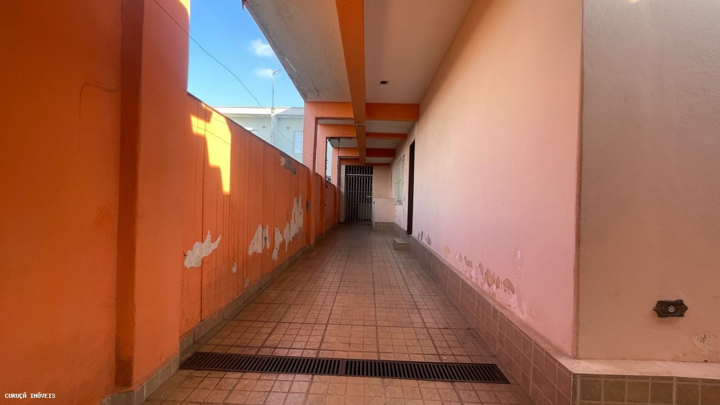 Sobrado à venda com 4 quartos, 180m² - Foto 3