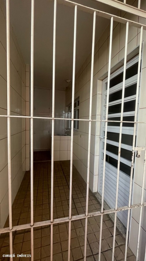 Sobrado à venda com 4 quartos, 180m² - Foto 5