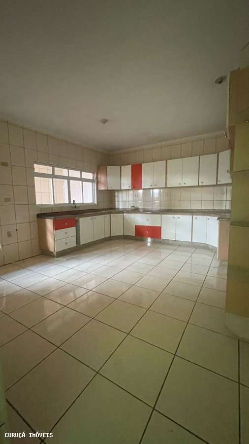 Sobrado à venda com 4 quartos, 180m² - Foto 16