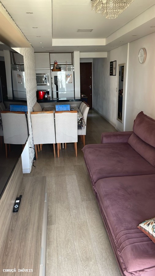Apartamento à venda com 2 quartos, 62m² - Foto 4