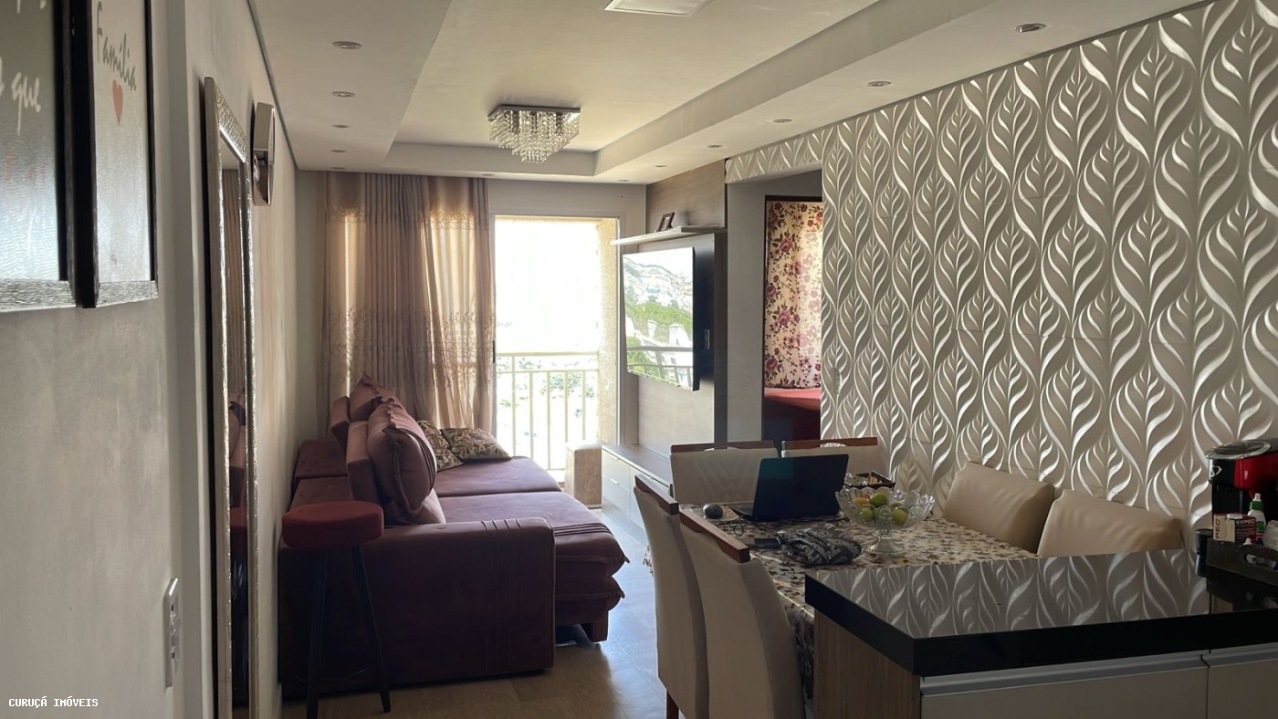 Apartamento à venda com 2 quartos, 62m² - Foto 2