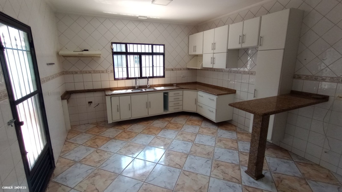 Sobrado, 3 quartos, 200 m² - Foto 13